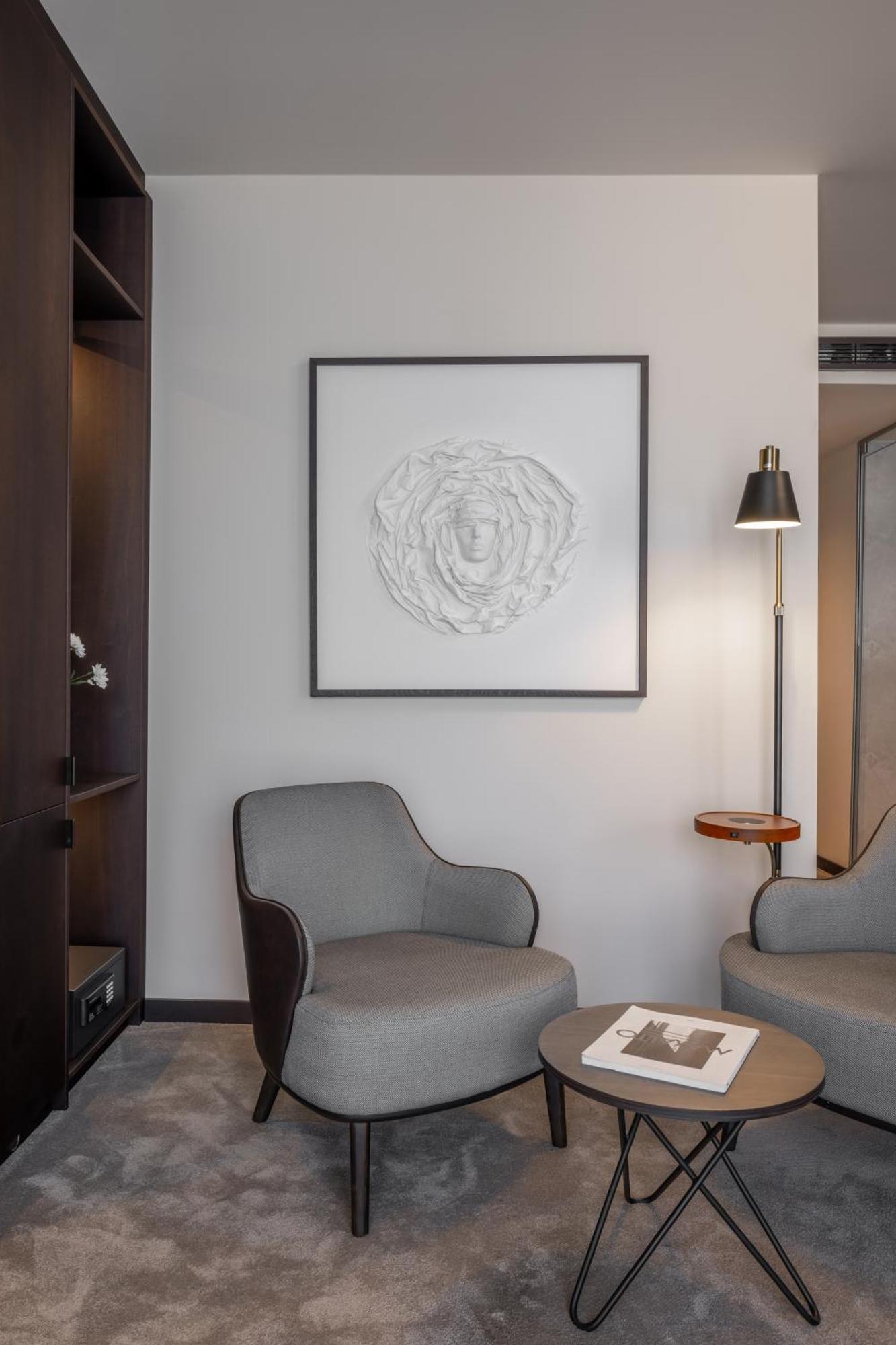 Derand Hotel Pristina Extérieur photo
