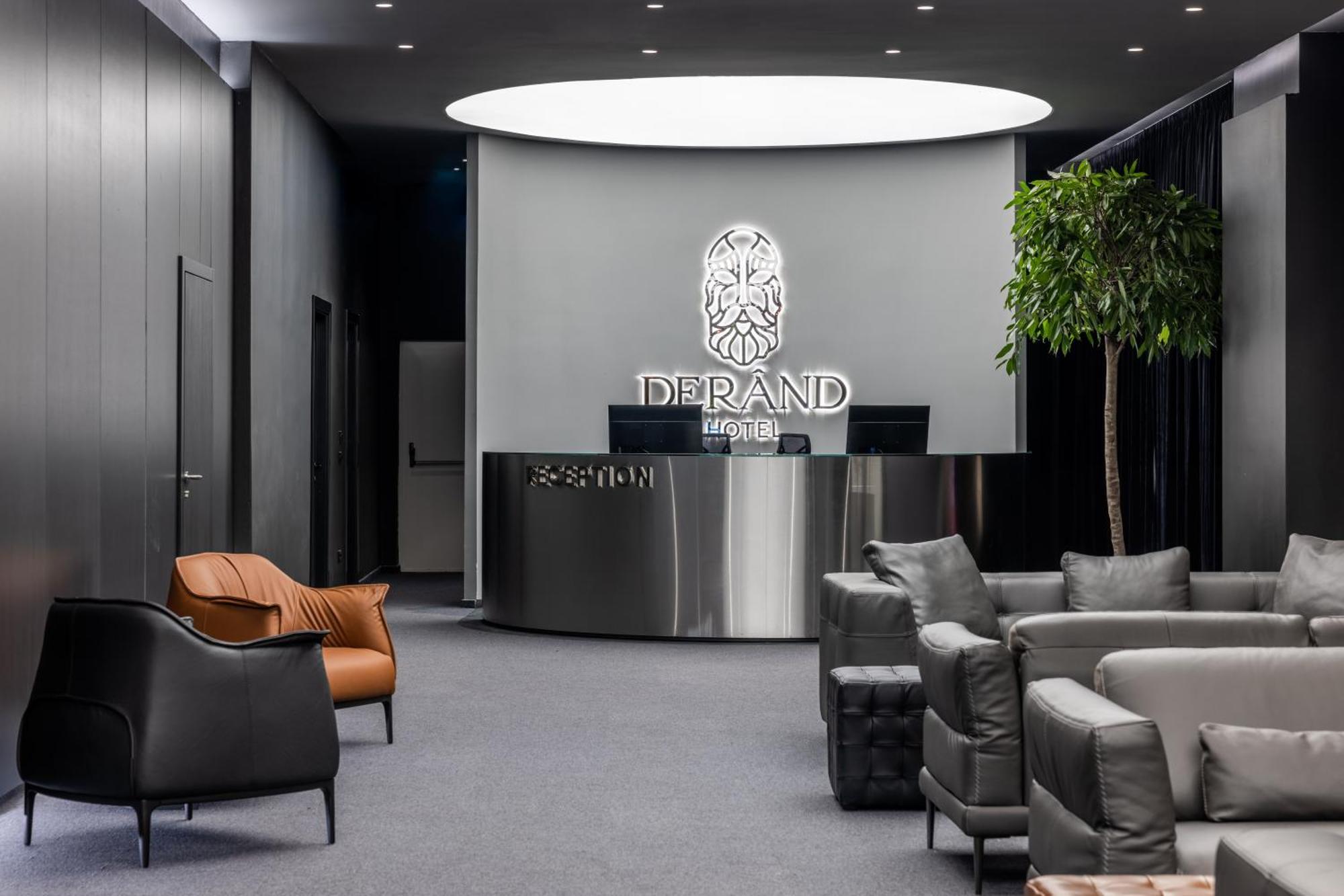 Derand Hotel Pristina Extérieur photo